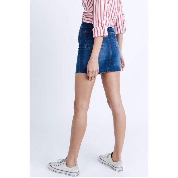 🌺🆕High Waisted Denim Skirt Frayed Hem - Picture 4 of 7